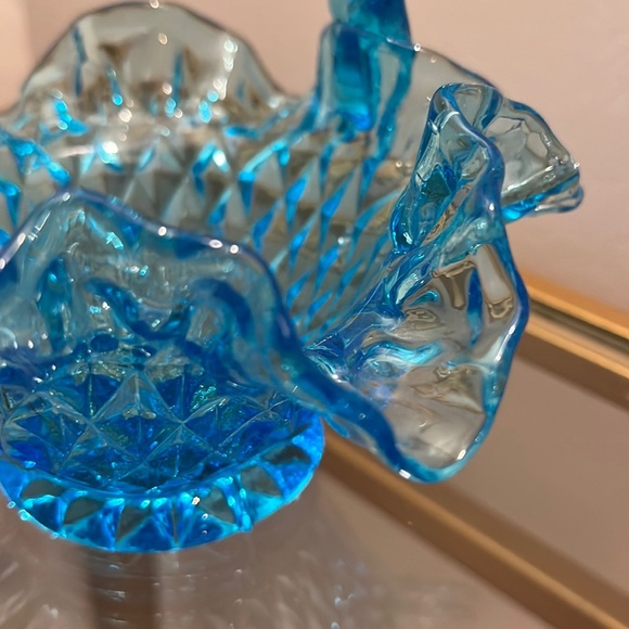 Small Blue Glass Basket Vintage - Picture 5 of 8
